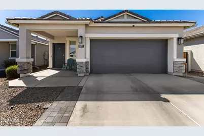 1977 W Shelly Avenue, Apache Junction, AZ 85120 - Photo 2