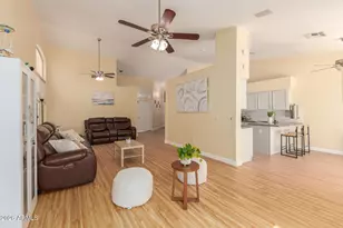 6071 W Shannon St, Chandler, AZ 85226 - Photo 8