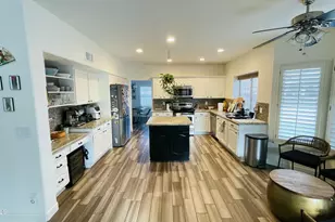 1729 E Brookwood Ct, Phoenix, AZ 85048 - Photo 8