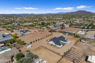 37522 N 7th Ave, Phoenix, AZ 85086 - Photo 8