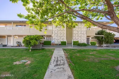 6126 N 12th Place #9, Phoenix, AZ 85014 - Photo 2
