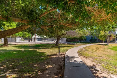 6126 N 12th Place #9, Phoenix, AZ 85014 - Photo 32