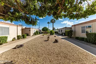 10921 W Coggins Dr, Sun City, AZ 85351 - Photo 2