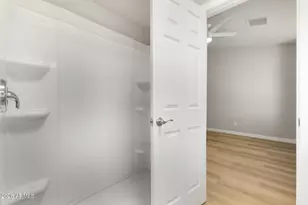 170 E Guadalupe Rd, Gilbert, AZ 85234 - Photo 18