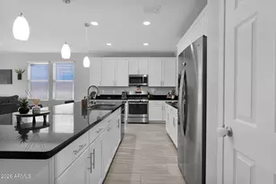 8503 W Peppertree Ln, Glendale, AZ 85305 - Photo 10