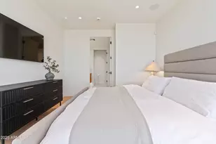 5000 N Camelback Rdg Dr, Scottsdale, AZ 85251 - Photo 18