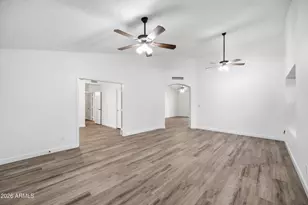 626 W Sherri Dr, Gilbert, AZ 85233 - Photo 4