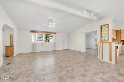 17200 W Bell Road #2251, Surprise, AZ 85374 - Photo 4