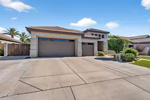 654 E Hampton Ct, Gilbert, AZ 85295 - Photo 2