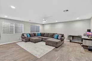 654 E Hampton Ct, Gilbert, AZ 85295 - Photo 44