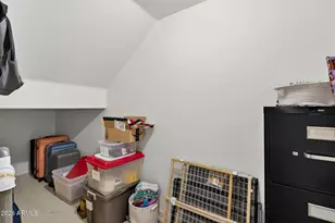 654 E Hampton Ct, Gilbert, AZ 85295 - Photo 50