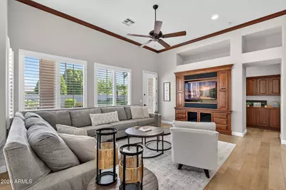654 E Hampton Court, Gilbert, AZ 85295 - Photo 6