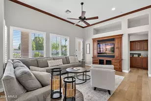 654 E Hampton Ct, Gilbert, AZ 85295 - Photo 6