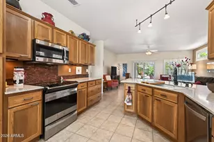 15818 W Lahlum Ln, Surprise, AZ 85374 - Photo 12