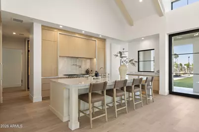 4220 N 57th Place, Phoenix, AZ 85018 - Photo 8