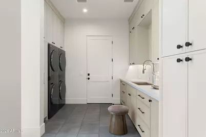 4220 N 57th Place, Phoenix, AZ 85018 - Photo 40