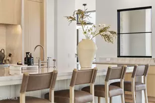 4220 N 57th Pl, Phoenix, AZ 85018 - Photo 14