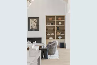 4220 N 57th Place, Phoenix, AZ 85018 - Photo 6