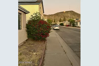2046 W Columbine Drive, Phoenix, AZ 85029 - Photo 2