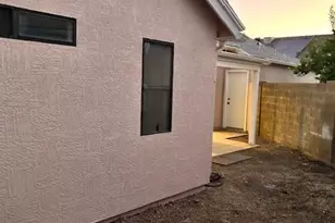 2046 W Columbine Dr, Phoenix, AZ 85029 - Photo 22