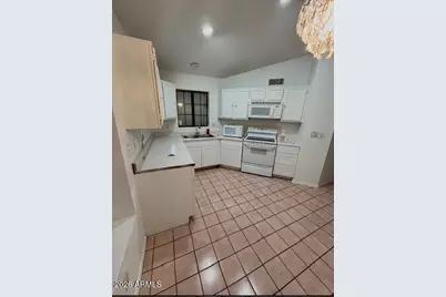 2046 W Columbine Drive, Phoenix, AZ 85029 - Photo 10