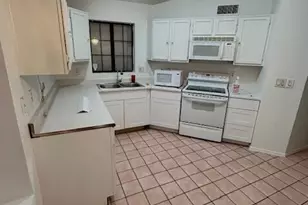 2046 W Columbine Dr, Phoenix, AZ 85029 - Photo 10