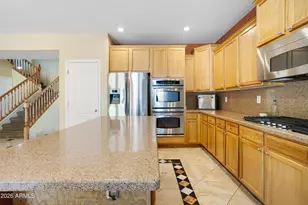 2700 E Yellowstone Pl, Chandler, AZ 85249 - Photo 8