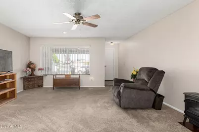 5825 W Sunnyslope Lane, Glendale, AZ 85302 - Photo 8