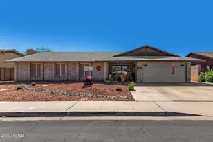 5825 W Sunnyslope Ln, Glendale, AZ 85302 - Photo 2