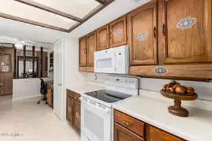 5825 W Sunnyslope Ln, Glendale, AZ 85302 - Photo 18