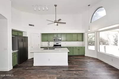 9920 N 57th Drive, Glendale, AZ 85302 - Photo 10