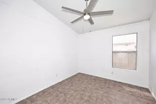 9920 N 57th Dr, Glendale, AZ 85302 - Photo 24