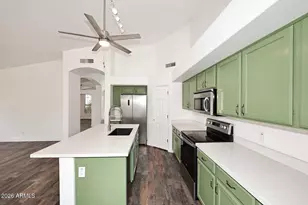 9920 N 57th Dr, Glendale, AZ 85302 - Photo 12