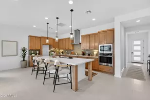 3651 E Constance Wy, Phoenix, AZ 85042 - Photo 8