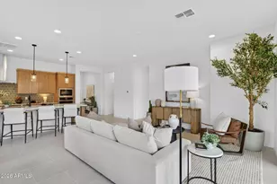 3651 E Constance Wy, Phoenix, AZ 85042 - Photo 6