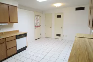 211 Dragoon St, Huachuca City, AZ 85616 - Photo 2