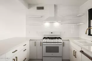 3319 E Monte Vista Rd, Phoenix, AZ 85008 - Photo 10