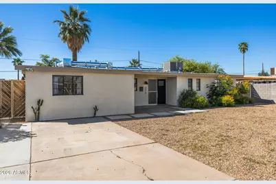 3319 E Monte Vista Road, Phoenix, AZ 85008 - Photo 1