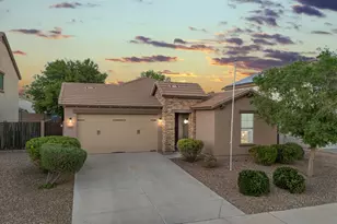 18440 W Surprise Farms Loop N, Surprise, AZ 85388 - Photo 2