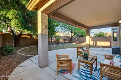 18440 W Surprise Farms Loop N, Surprise, AZ 85388 - Photo 32