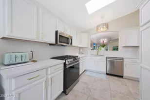 10392 E Penstamin Dr, Scottsdale, AZ 85255 - Photo 2