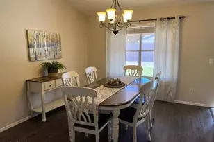 7569 W Maui Ln, Peoria, AZ 85381 - Photo 8