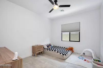 812 E Summerside Road, Phoenix, AZ 85042 - Photo 36