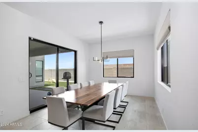 812 E Summerside Road, Phoenix, AZ 85042 - Photo 14