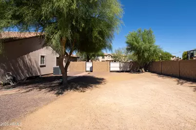 8369 W Luke Avenue, Glendale, AZ 85305 - Photo 40