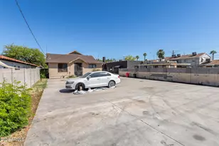 1313 W McDowell Road W, Phoenix, AZ 85007 - Photo 2