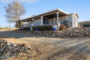 17202 E Bob White Rd, Mayer, AZ 86333 - Photo 2