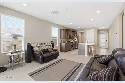 8677 S 165th Avenue, Goodyear, AZ 85338 - Photo 8