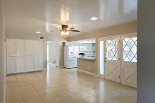 5132 W Las Palmaritas Dr, Glendale, AZ 85302 - Photo 8