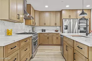 8632 E Highland Ave, Scottsdale, AZ 85251 - Photo 6